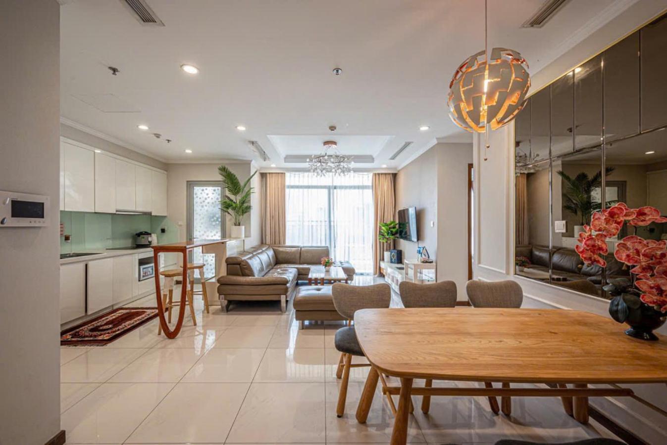 Luxury Vinhomes Park - Thamin